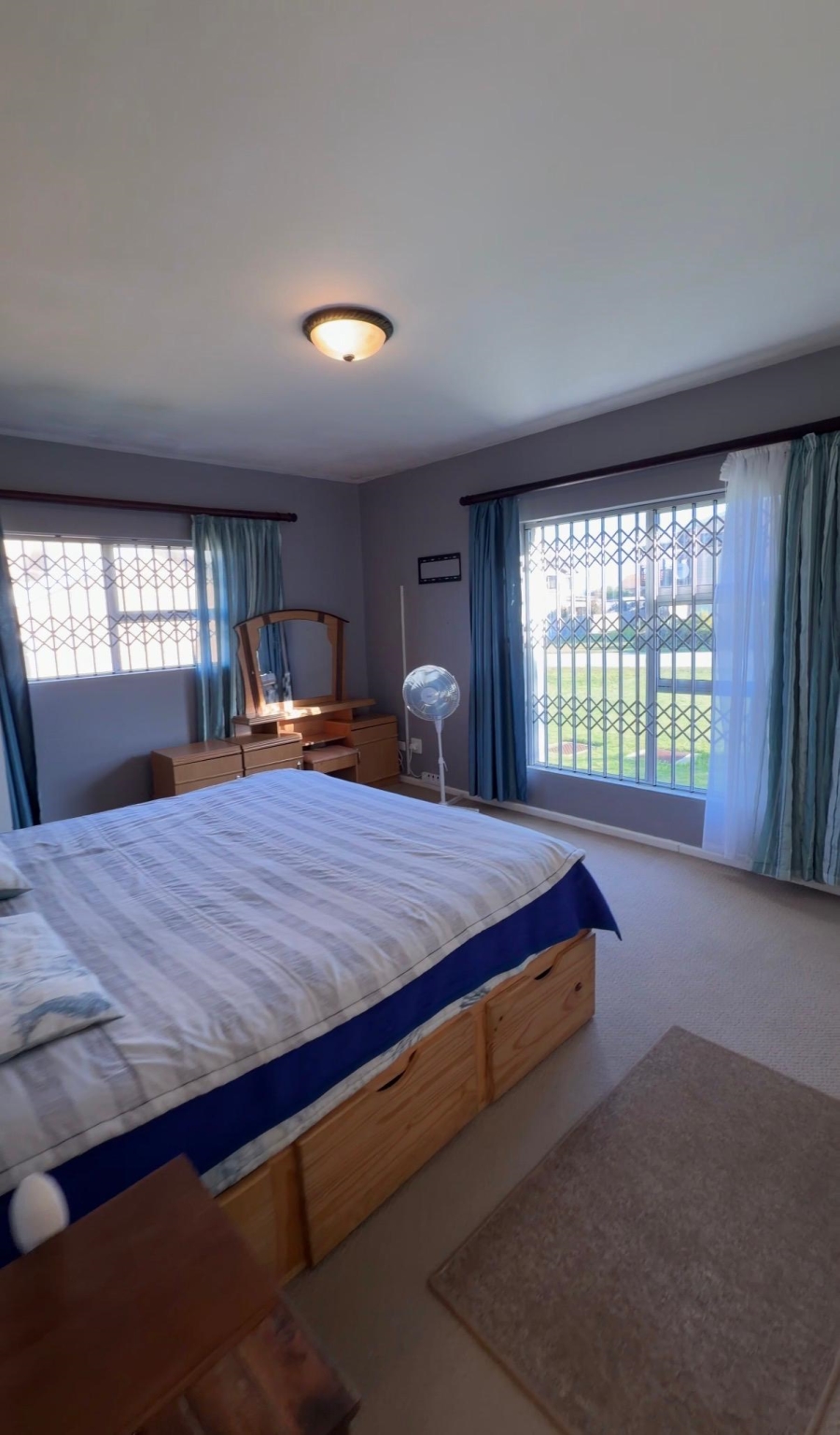 3 Bedroom Property for Sale in Boggomsbaai Western Cape